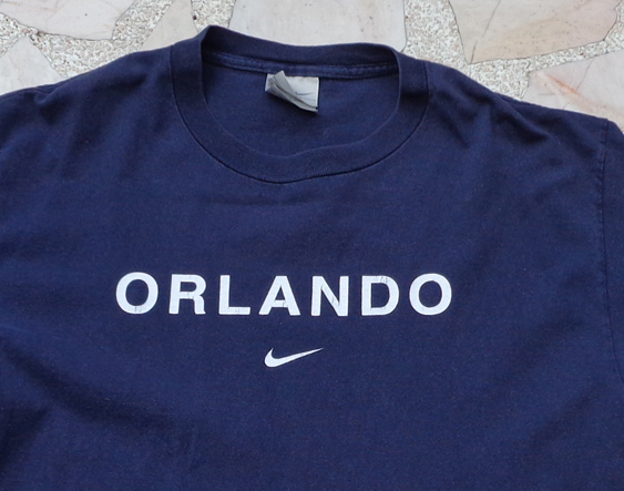 เสื้อยืด NIKE ของแท้ เบอร์ M ตัวนี้ made in Mexico