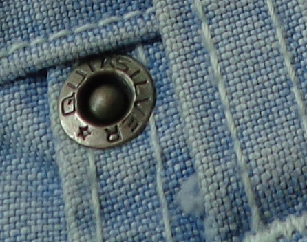 กางเกงยีนส์ QUIKSILVER ของแท้ แบรนด์ดัง มาแล้วครับ ตัวนี้เอว 30 ครับ