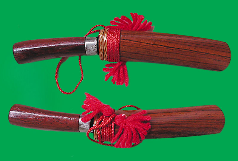 มีดเหล็กน้ำพี้  5 นิ้วครึ่ง       ... เคาะเดียวแดง