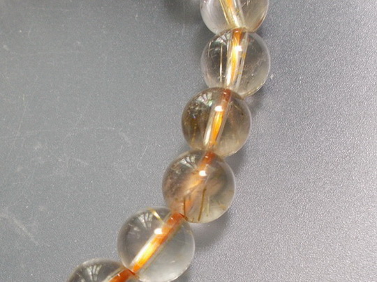 กำไล แก้วไหมทอง ขนาดเม็ด 8 ม.ม.