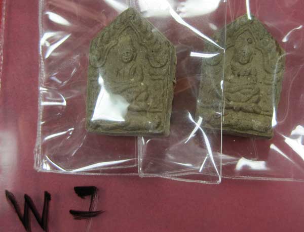 ขุนแผนจิ๋ว พิเศษ 2 องค์ หลวงปู่คำบุ คุตฺตจิตโต วัดกุดชมภูจ.อุบลราชธานีสวยแชมป์สายอิสานในซิลเดิม