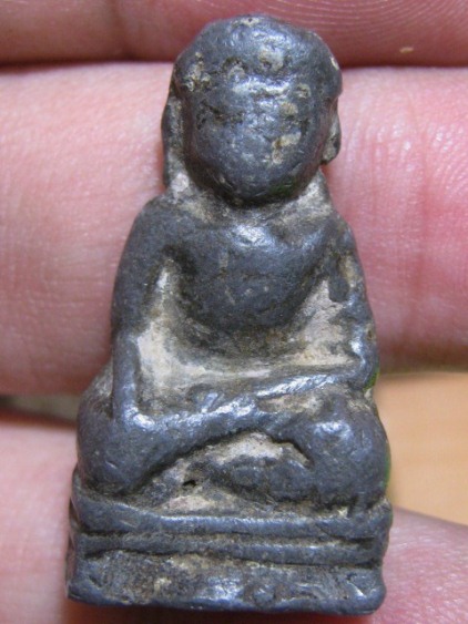 พระกรุวัดหูแกง เนื้อตะกั่วสนิมแดง จ.ตรัง สภาพใช้