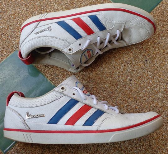 รองเท้า Vespa มอเตอร์ไซค์แบรนด์ดัง สุดเท่ห์ ของแท้ ผลิตโดย Adidas