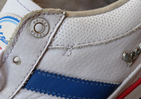 รองเท้า Vespa มอเตอร์ไซค์แบรนด์ดัง สุดเท่ห์ ของแท้ ผลิตโดย Adidas