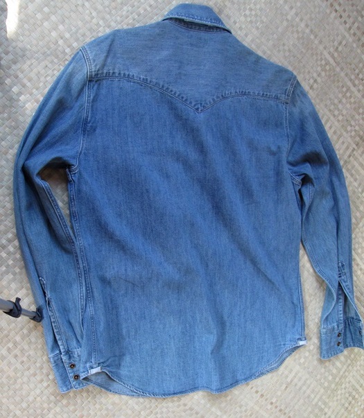 เสื้อยีนส์ Levis