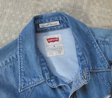 เสื้อยีนส์ Levis