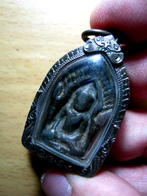 ไม่ต้องวัดใจ เคาะเดียวจัดไป พระยอดขุนพลตัดแผง เนื้อตะกั่ว จับขอบเงินกันน้ำพร้อมใช้