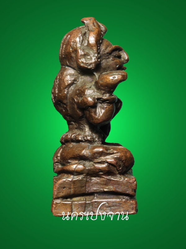 หล่อโบราณนางกวัก 