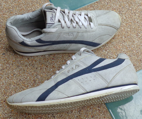 รองเท้า FILA ของแท้ครับ แบรนด์ดัง ITALY ,สวยมากๆ ดีไซน์อิตาลี สวย ดูดี มีระดับ ผสานกับวัสดุชั้นดี