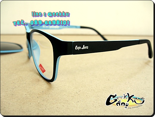 กรอบแว่นตา Cooper **ของแท้ ** กรอบและคลิปทำจาก Ultem ทรงกรอบเต็มสีดำ (ด้านในสีฟ้า) มีคลิปกันแดด 