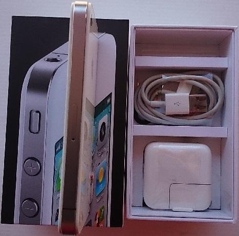  ขายIPHONE 4..8GB..สีขาว..สภาพดี..พร้อมอุปกรณ์..เคาะเดียว..