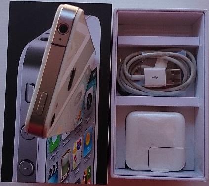  ขายIPHONE 4..8GB..สีขาว..สภาพดี..พร้อมอุปกรณ์..เคาะเดียว..