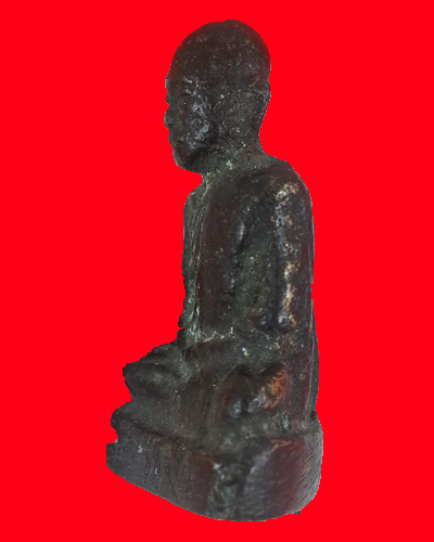 รูปหล่อเกจิเก่าไม่ทราบที่