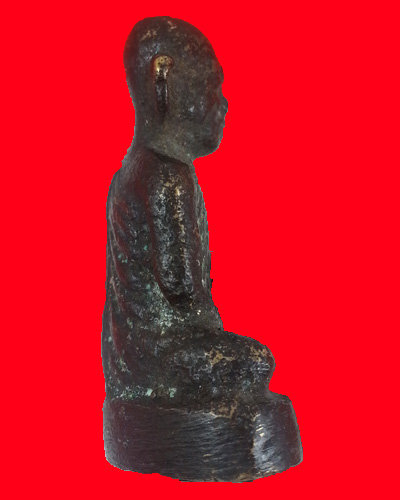 รูปหล่อเกจิเก่าไม่ทราบที่