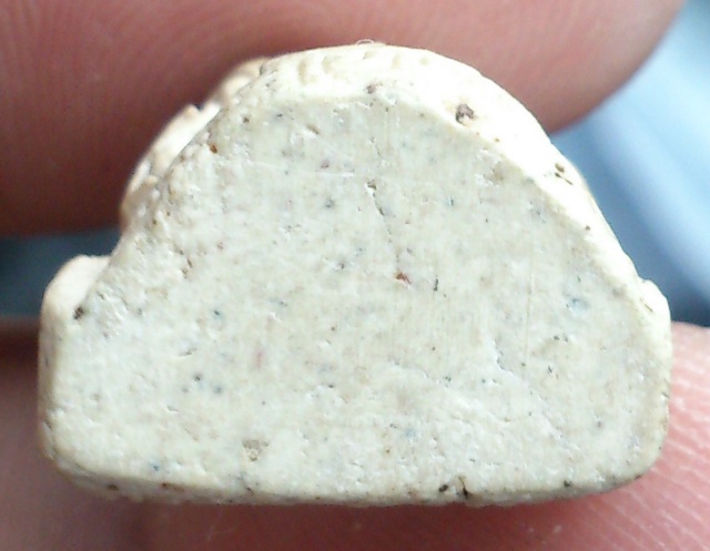 หลวงพ่อยิดเสกตะปูถอนเนื้อผง