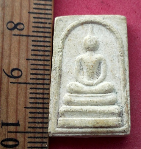 เคาะเดียวแดง เริ่ม 10 บาท กับ ผงพระสมเด็จ ..AW557
