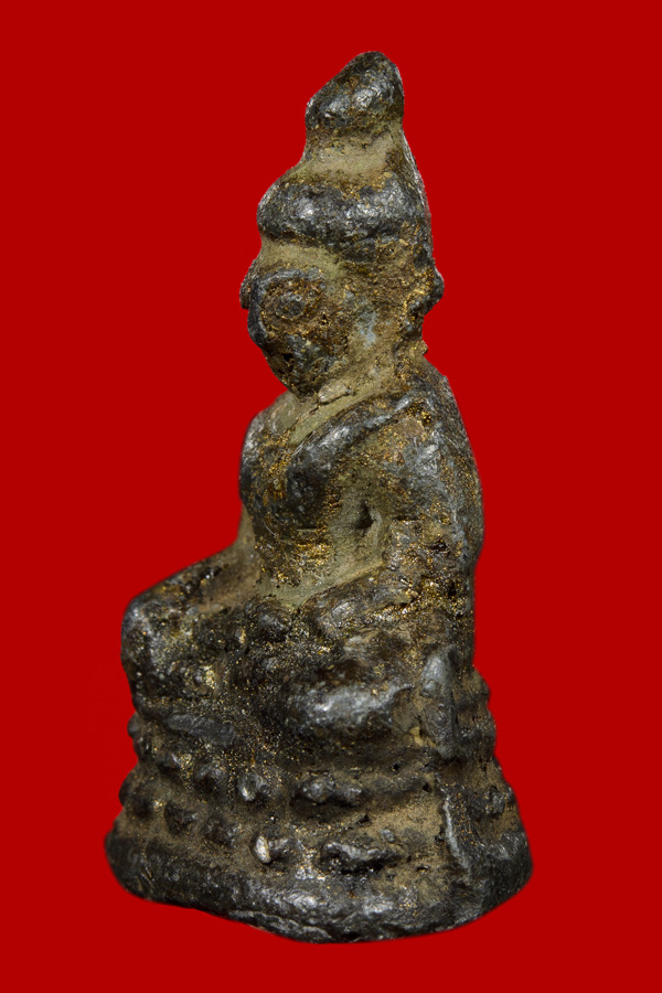 พระชัยเนื้อชินตะกั่วกรุวัดเชิงท่า