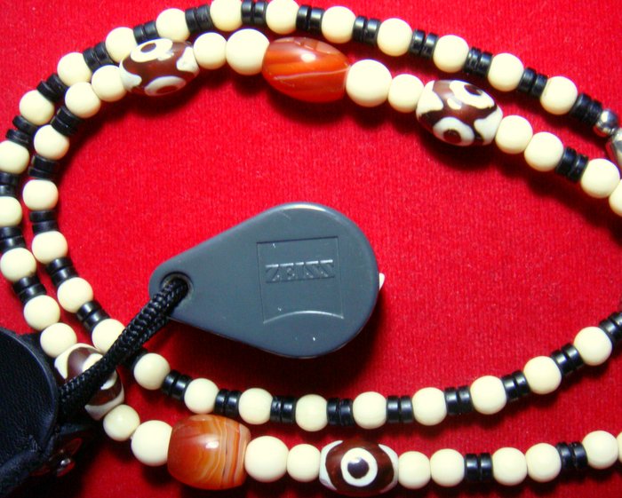 สร้อยงา+กะลาตาเดียว+หินลูกปัดเส้นยาวๆ