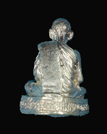 รูปหล่อหลวงพ่อผล วัดเชิงหวาย เนื้อเงิน  