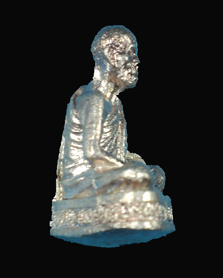 รูปหล่อหลวงพ่อผล วัดเชิงหวาย เนื้อเงิน  