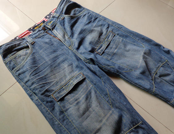 ยีนส์ BRUINS JEANS ของแท้ สไตล์อเมริกัน มาแล้วครับ เอว 31 ครับ