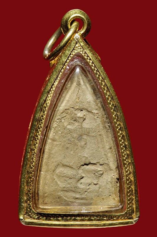 พระพุทโธน้อย เนื้อดิน พิมพ์เล็ก หน้าตุ๊กตา พร้อมกรอบทองคำแท้ๆ