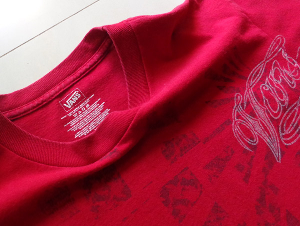 เสื้อยืด Vans ของแท้ครับ