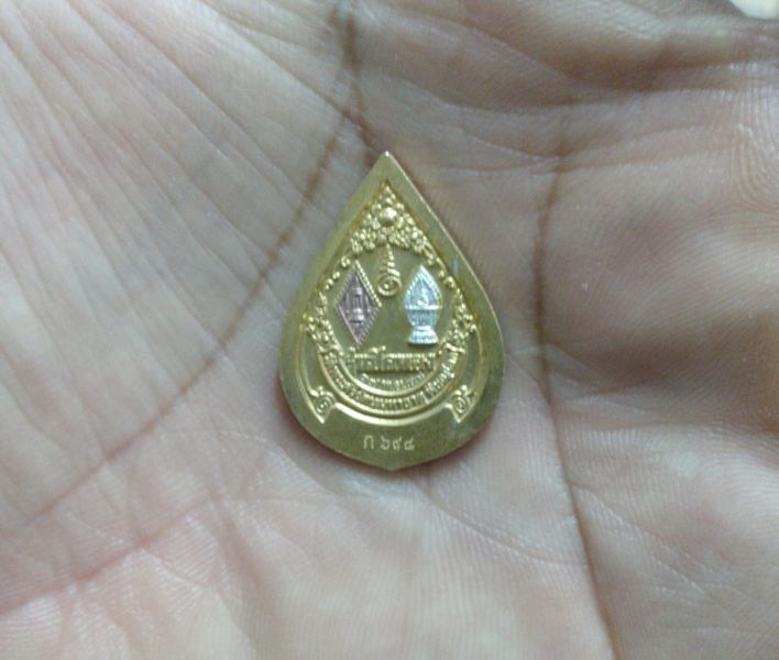 วัดใจ เคาะเดียว พระพุทธชินราช สามกษัตริย์ รุ่นปิดทอง พิธีใหญ่แห่งยุค นิยมสุดครับ