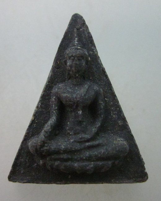 พระเนื้อผงไม่ทราบที่ครับ