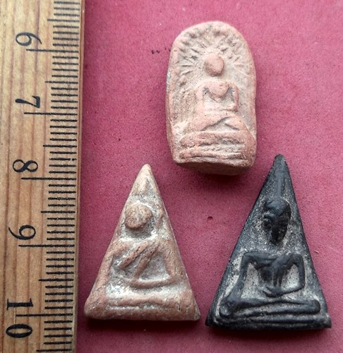 เคาะเดียวแดง เริ่ม 10 บาท กับ รวมพระเนื้อดิน ..AY294