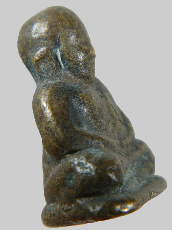 รูปหล่อ หลวงพ่อเงิน รุ่น ปืนแตก  ค่ะ