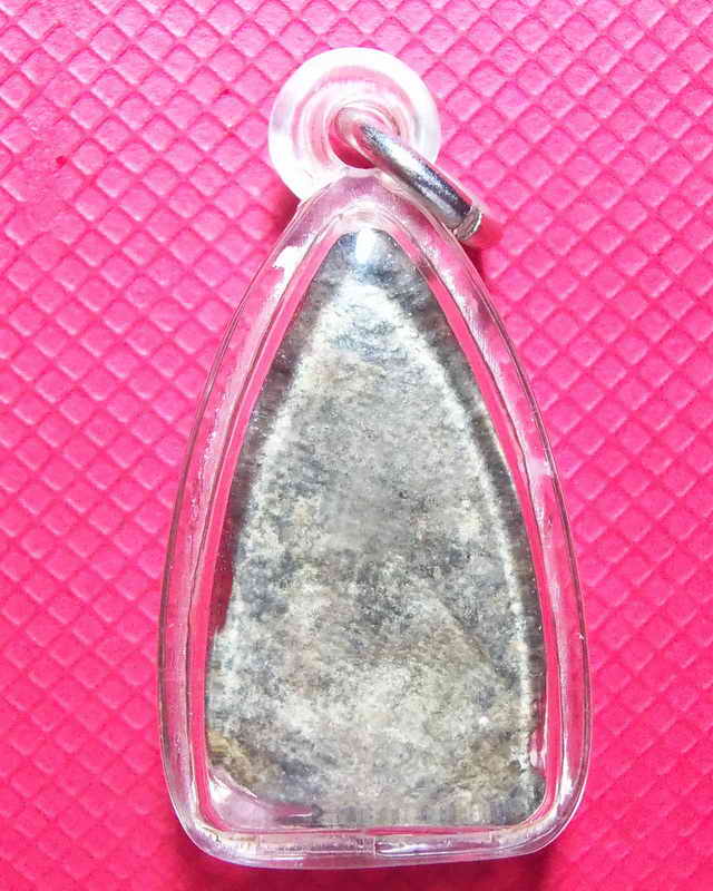 พระเชตุพนแขนหักศอกพิมพ์ฐานสูง กรุวัดพระธาตุเขาหินตั้ง สุโขทัย