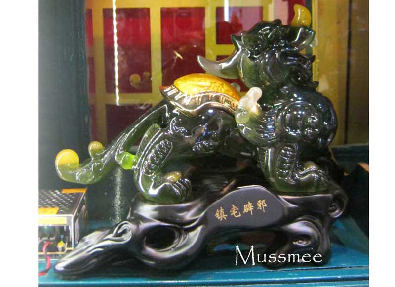 ปี่เซี๊ยะ เรียกทรัพย์ เทพมงคล สำหรับตั้งบูชาในห้างร้าน เพื่อเรียกลูกค้าและสร้างความรุ่งเรือง 