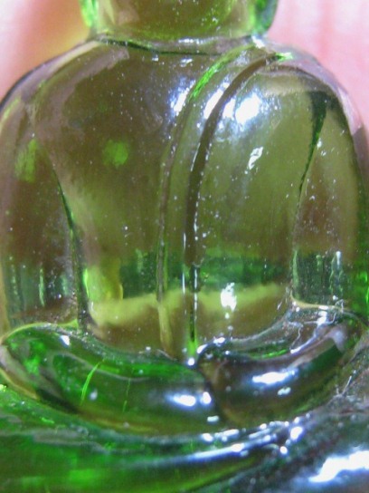 พระแก้วหลวงพ่อเจียง รุ่น2 เนื้อแก้วสีเขียว วัดเจริญสุขาราม จ.สมุทรสงคราม มาพร้อมบัตรรับรอง