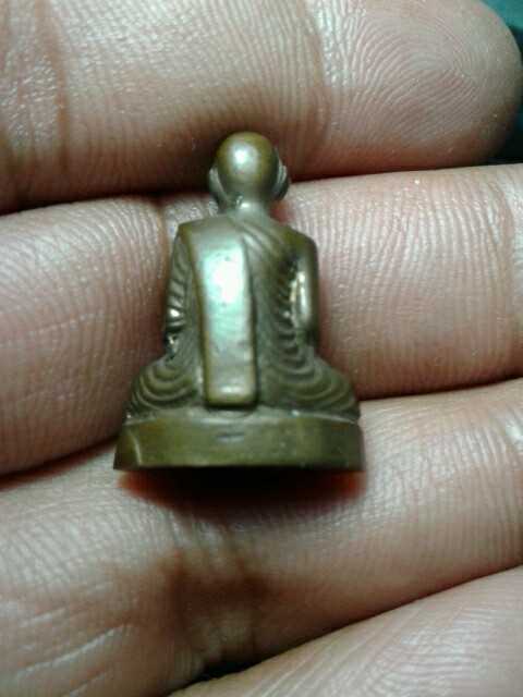 รูปเหมือนปั้มปี05หลวงพ่อขอม