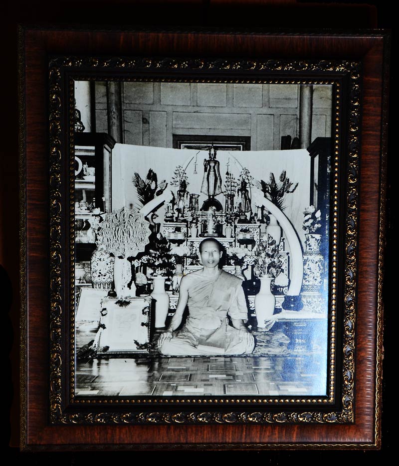 รูปถ่ายหลวงปู่เกลี้ยงวัดเนินชลบุรีขนาดบูชา