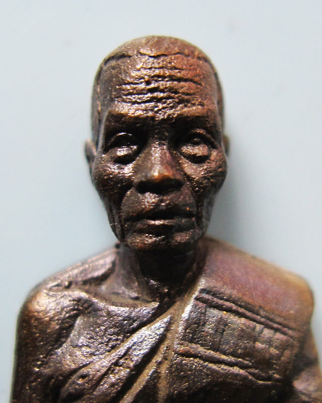 รูปหล่อเหมือนหลังเรียบ หลวงปู่บัว ถามโก ออกวัดนนทรีย์ เนื้อนวะโลหะ พร้อมกล่องเดิม เลข ๗๘๘