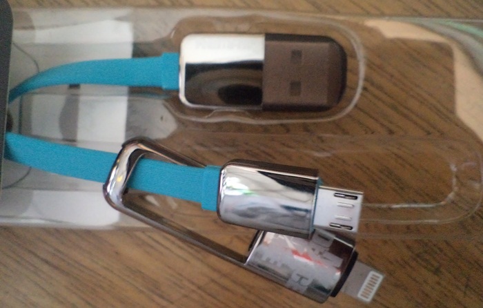 สายชาร์จUSB2หัว กลิ่นนำ้หอม i-phone5 และ หัวชาร์จ ซัมซุง/ไอโมบาย/โนเกีย*ได้หลายรุ่น 