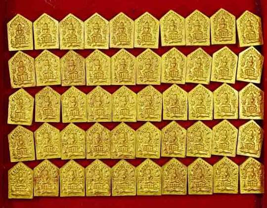 เคาะเดียว 50 องค์ พระขุนแผนผงพรายกุมารหลวงพ่อคูณ พิมพ์เล็ก กรรมการหน้าทอง ฝังตะกรุดเงิน