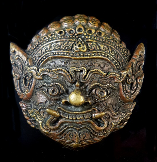 หน้ากากยักษ์ครับ