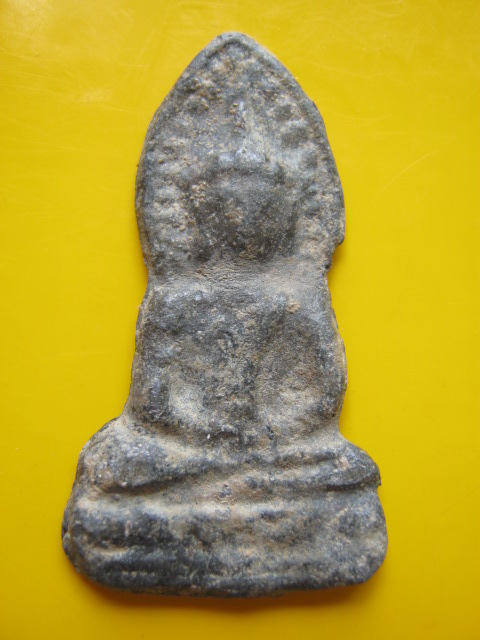 พระเชียงแสนใบข้าว