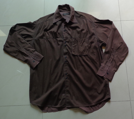 เสื้อเชิ๊ต CHAPS ของแท้ กระเป๋าหน้าแบบถุง(ใส่ของได้มากขึ้น) พร้อมดีไซน์กระดุมคู่ เท่ห์ไม่เหมือนใคร