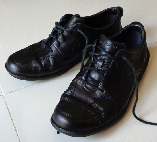 รองเท้า ROCKPORT ของแท้ หนังดำ เบอร์ 42 สวยจ้า