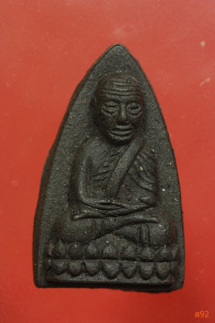 พระหลวงปู่ทวด วัดช้างให้ หลังพระปรมาภิไธย สก ปี 2544 พิมพ์ใหญ่ สภาพสวย พร้อมกล่องเดิม