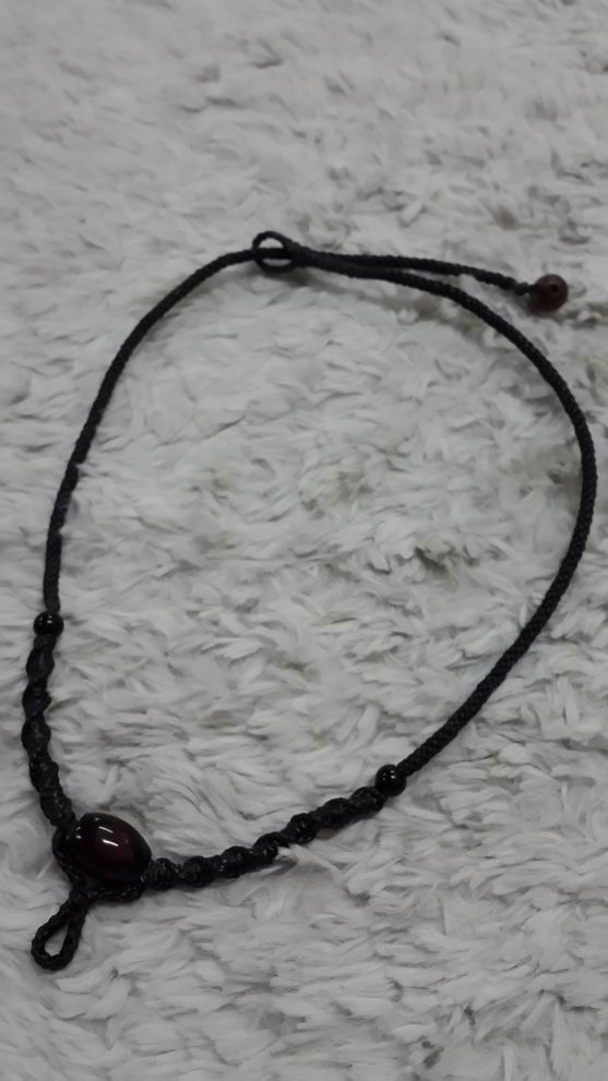 "เคาะเดียวครับ" สร้อยเชือกเทียนถัก แขวนพระ 1 องค์ ความยาว 21 นิ้ว