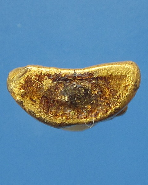 พระยอดธงพิมพ์เล็กบุทอง  กรุวัดขะเมา จ.นครศรีธรรมราช