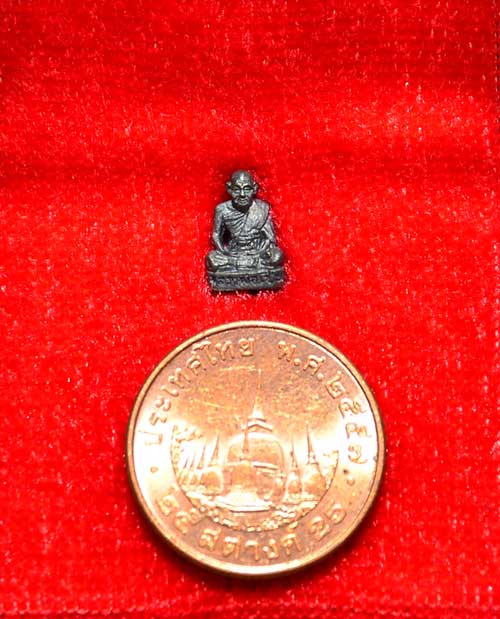 รูปหล่อ ลพ.เปิ่น รุ่นอณูทิพย์ จิ๋วแจ๋ววๆ