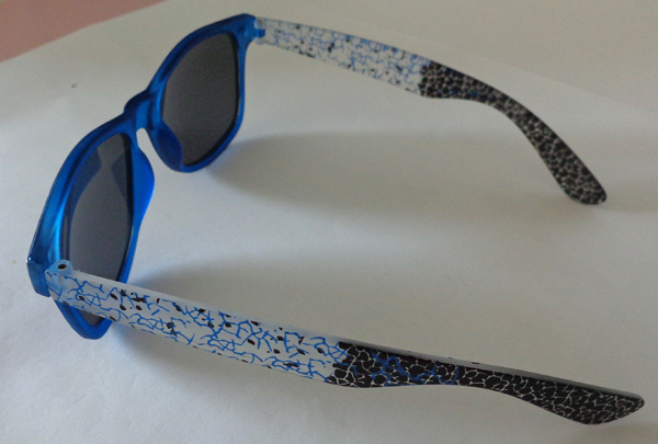 แว่นตากันแดดแฟชั่น ทรงRAY BAN สีสวยครับ