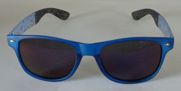 แว่นตากันแดดแฟชั่น ทรงRAY BAN สีสวยครับ