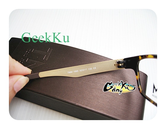 กรอบแว่นตา TONY MORGAN รุ่น TMM1065 กรอบสีน้ำตาลลายกระ 